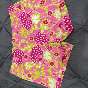 NWOT Lilly Pulitzer Resort Fit Bermuda Shorts - 16